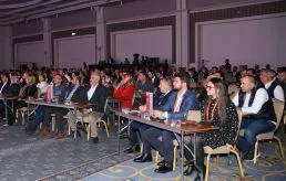 NG KÜTAHYA SERAMİK’TEN UNUTULMAZ YÜKSELEN DEĞERLER TOPLANTISI