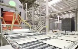 NG KÜTAHYA SERAMİK HER YIL DOĞAYA BİN 543 AĞAÇ HEDİYE ETTİ