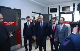 KÜTAHYA, BÖLGENİN EN BÜYÜK DİŞ HEKİMLİĞİ FAKÜLTESİ VE HASTANESİNE KAVUŞTU